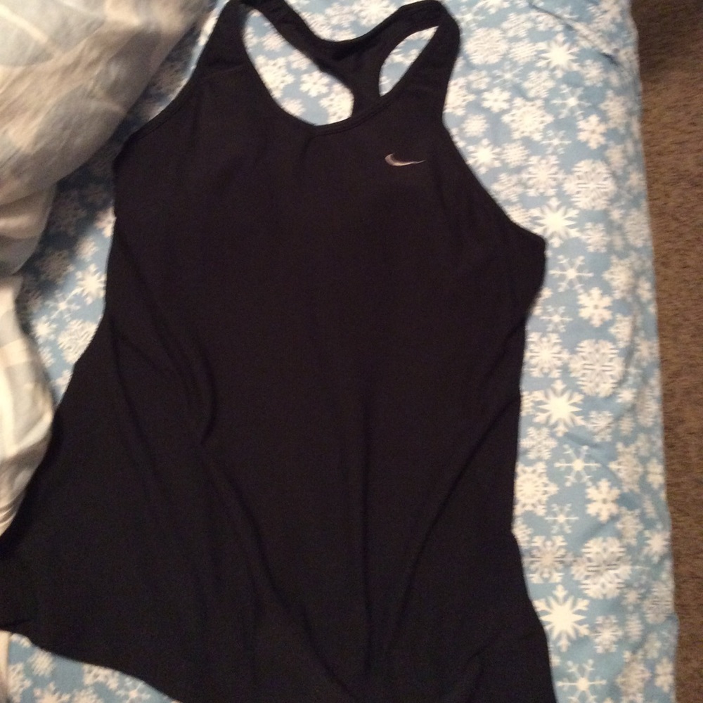 Nike built in bra running tank